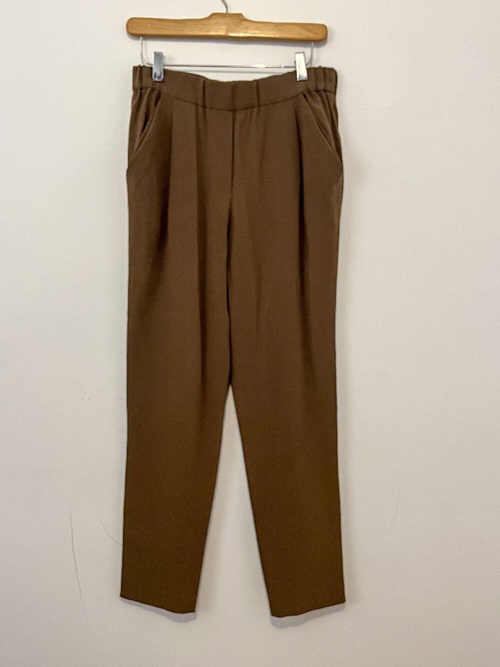 MOVING SALE! Wilfred Olive Pants